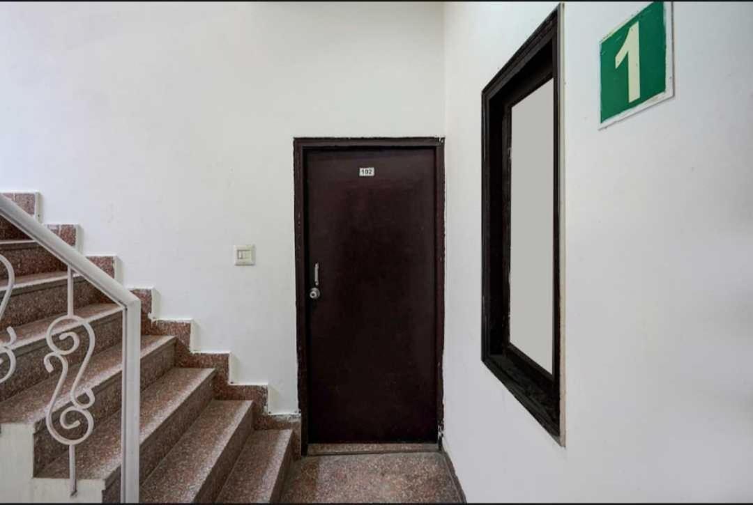 Hotel O Anshu B&B Нью-Делі Екстер'єр фото