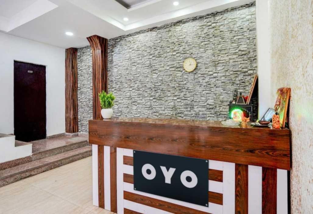 Hotel O Anshu B&B Нью-Делі Екстер'єр фото